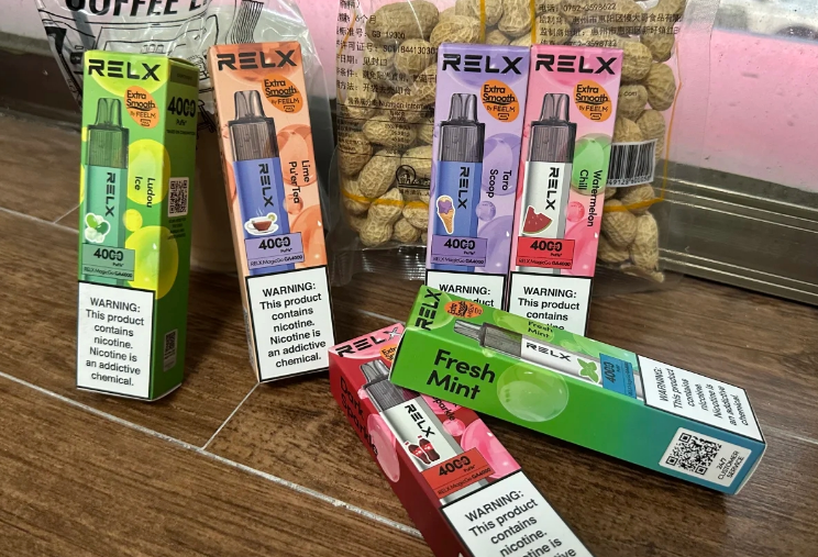 RELX MagicGo 4000 kertakäyttöinen vape - ananas: Miksi Tämä Tuote Mullistaa Suomen Vape-markkinat 2025?