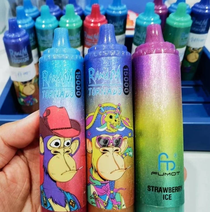 Tutustu Fumot RandM Tornado 15000 Puffs Vape - Mansikka Jäätä: Höyryttelyn Uusi Aikakausi